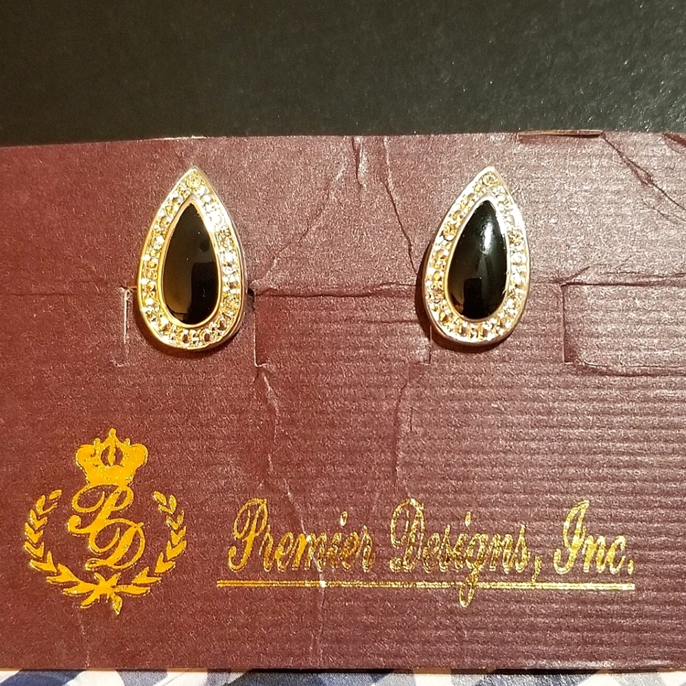 NWT Premier Designs Classic Crystal & Enamel Earrings - Picture 5 of 5